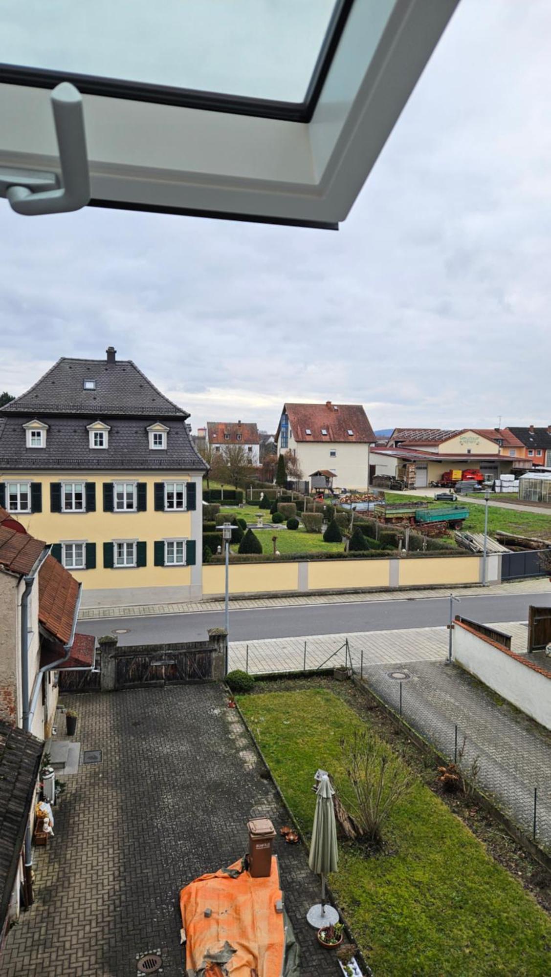 Ferienwohnung As 5 One & Two Bamberg - Modern In Ruhiger Lager Mit Balkon Халльштадт Экстерьер фото