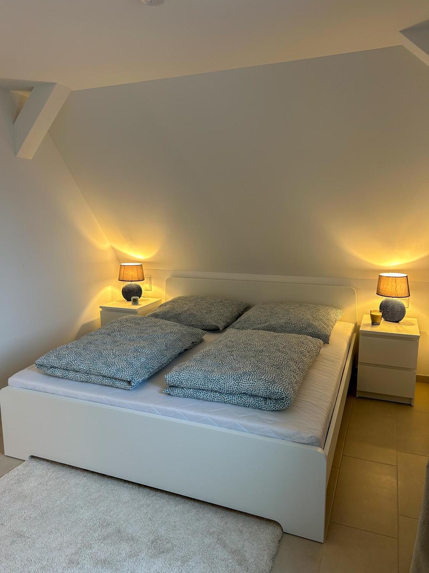 Ferienwohnung As 5 One & Two Bamberg - Modern In Ruhiger Lager Mit Balkon Халльштадт Экстерьер фото